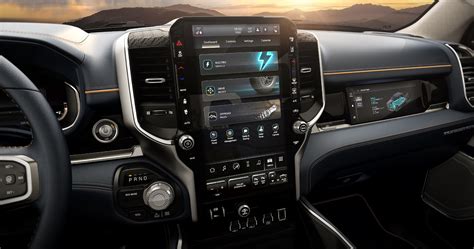 De volledig elektrische 2025 Ram 1500 Rev heeft een enorme batterij