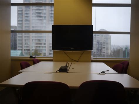 Codecore college is pleased to offer this comprehensive business program which focuses on administration, leadership/personal development, and business theory. CodeCore College(コードコアカレッジ)ってどんな学校？ 校内やオススメプログラムを紹介します ...