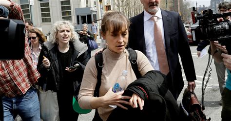 Lauren salzman, keith raniere, allison mack. Nxivm Trial: Cult Leader Forced Women to Starve Themselves to Be 'Wraith Thin,' Witness Said ...