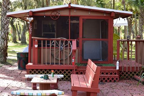 Situated in okeechobee, this vacation home is 2.2 mi (3.5 km) from kissimmee river and 2.8 mi (4.6 km) from lake okeechobee. Cabin Rentals Lake Okeechobee - dissuadediialp