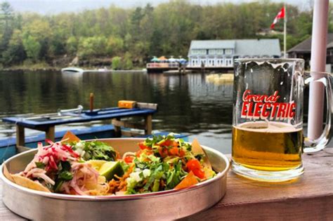 10 great places to eat in cottage country near Toronto