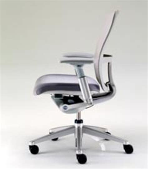 I chose the zody chair after reviewing similar task chairs from haworth, herman miller, and steelcase. Haworth Zody Office Chair - Cool Hunting