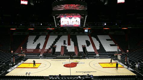sights and sounds from dwyane wade s final home game in miami india the official