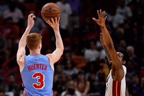 Dwyane wade added another memorable moment to his one last dance tour after pulling atlanta hawks rookie kevin huerter aside for a jersey swap. Kevin Huerter swapped jerseys with childhood idol Dwyane Wade