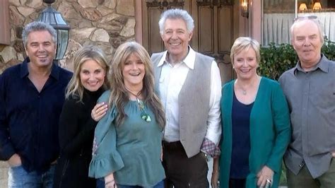Brady Bunch Cast Reunites At Real Life Brady Bunch House Exclusive