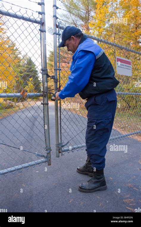 Security Gate Guard Hi Res Stock Photography And Images Alamy