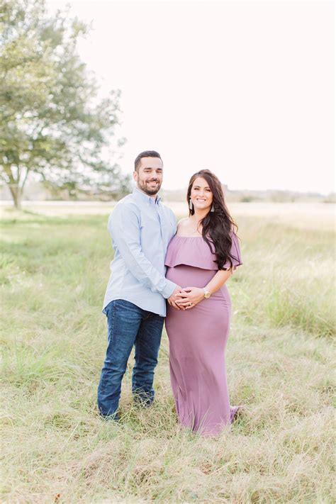 Maternity Pictures in 2020 | Maternity pictures, Maternity session, Maternity