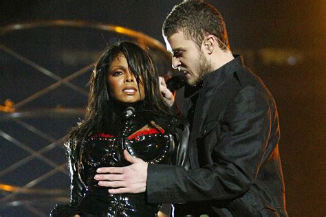 Janet jackson, kid rock, p. Justin Timberlake Headlining Super Bowl, Wardrobe ...