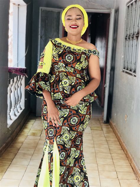 Voir plus d'idées sur le thème chemise pagne homme, mode homme, vêtements homme. Wax jupe 🇲🇱🇲🇱 | Ankara skirt and blouse, Ankara skirt and ...