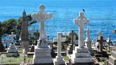 The waverley cemetery is a cemetery on top of the cliffs at bronte in the eastern. How To Save Waverley Cemetery - YouTube