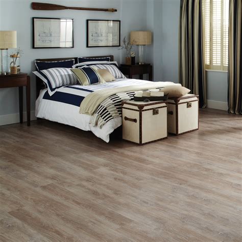 Are you starting 2019 by wanting to update your bedroom's decor? Bedroom Flooring Ideas for Your Home