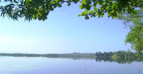 Mungkin namanya lebih baik diganti menjadi danau sudah tak dendam, karena dendam sangat tidak baik bagi kesehatan :) selengkapnya. Tengkolok Dendam Tak Sudah - Headdress that transcends ...