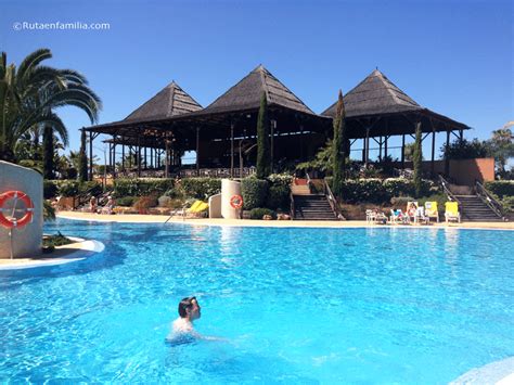 Check spelling or type a new query. Puerto Antilla Grand Hotel, el resort caribeño de Islantilla