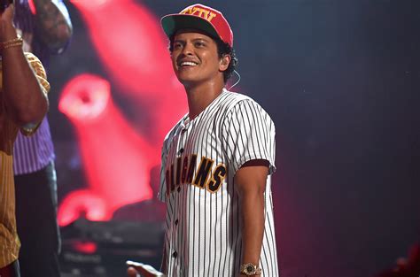Charlie Wilson Shows Support For Bruno Mars The Source