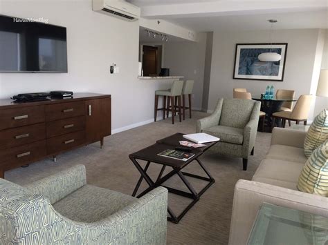 With breathtaking views above an endless canopy of tropical. Hawaii Mom Blog: Living in Luxury for a Weekend at the ...