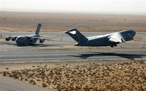 C 17 Us Air Force Usaf Transport Aircraft Defence Forum And Military