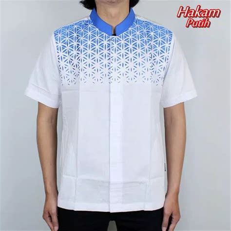 Belanja online fashion di matahari.com banyak keuntungan mulai dari cashback voucher sampai dengan bebas ongkos kirim hanya di matahari.com Hebat Baju Koko Lengan Pendek