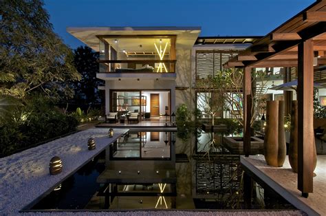 The Courtyard House Hiren Patel Architects Archdaily