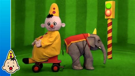 Bumba is een clown die allerlei fratsen uithaalt in het circus. Bumba Tekenen : Bumba - Aflevering 4 | 👲 Zazati - YouTube ...