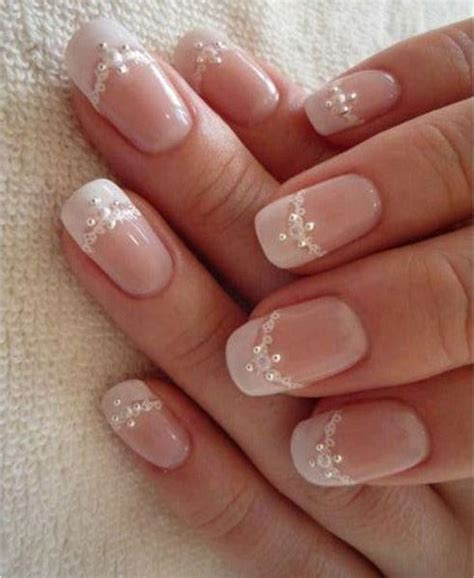 Diy French Manicure Short Nails Easy Diy Vinyl French Tip Manicure