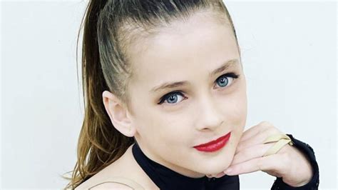 Kids News Aussie Girl Allergic To Own Tears Kidsnews