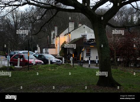 Pub With Car Park High Resolution Stock Photography and Images - Alamy