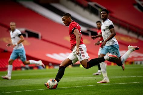 This west ham united live stream is available on all mobile devices, tablet, smart tv, pc or mac. Manchester United's three best players against West Ham ...