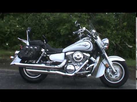 Measured in the center of the shield from the top of the headlight. 2004 Kawasaki Vulcan 1600 Classic - YouTube