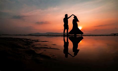 Download Mobile Wallpaper Pair Couple Silhouettes Beach Love Dark Dance Sunset Free 60881