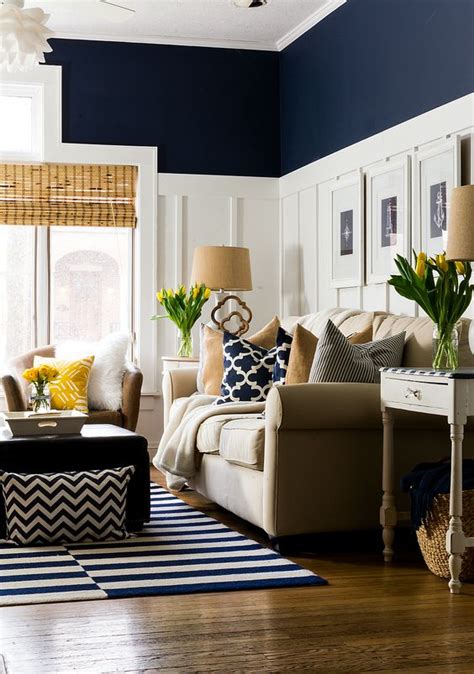 Use of wood wall panelling in interiors is associated with a rich elegance. 49 Wainscoting Ideas With Pros And Cons - DigsDigs