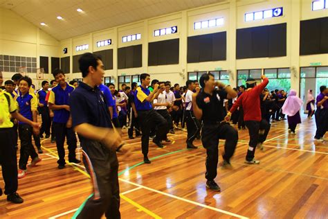 It is located in precinct 9, putrajaya. SMK Putrajaya Presint 11(2)