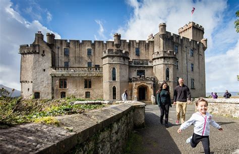 Visit Dunvegan Castle And Gardens Historic Houses Historic Houses
