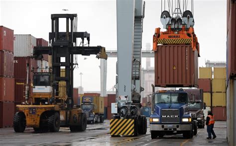Longshoremens Strike Averted For Now At East Coast Ports