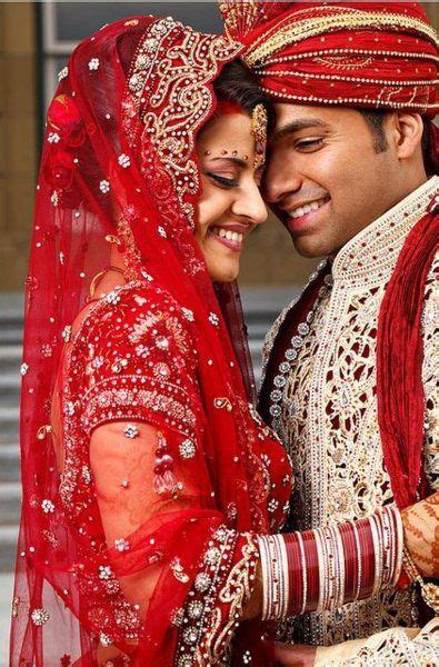 Dulhan Indian Pakistani Bollywood Bride Desi Wedding Dulha Groom Indian Wedding Couple Desi