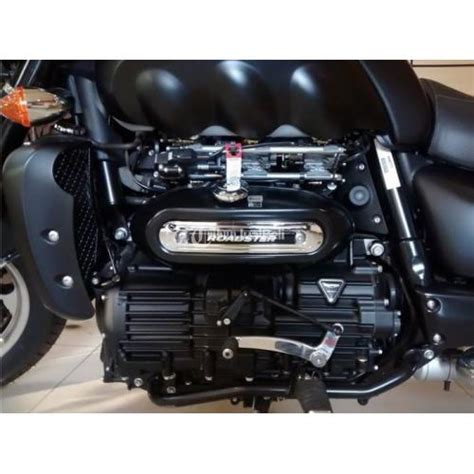 This is the maintenance schedule with associated service intervals for the triumph rocket iii roadster motorcycles. Motor Gede Triumph Rocket III 2300 CC 3 Cylinder Inline ...