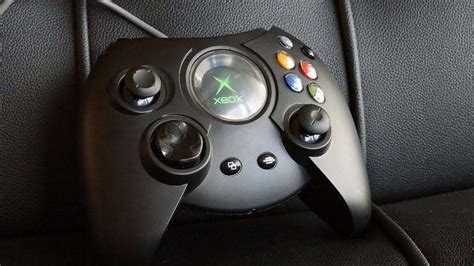 The Duke Og Xbox Controller For Xbox One And Pc Gets