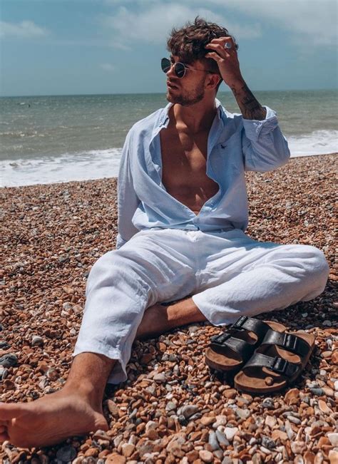 10 Comfy And Stylish Beach Vacation Outfits For Men Mens Vacation