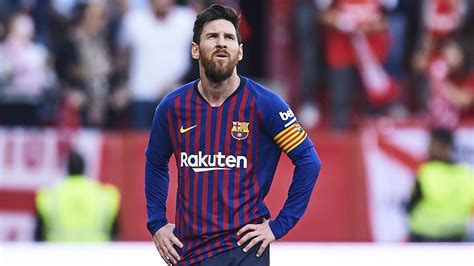 Welcome to the official leo messi facebook page. Barcelona star calls Lionel Messi 'son of a bi***', forced ...