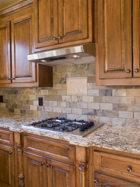By popi 30 nov, 2018 post a comment. Pictures of Kitchens - Traditional - Two-Tone Kitchen ...