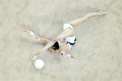 Here Are 8 Bizarre Yet Beautiful Photos Of Women S Rhythmic Gymnastics