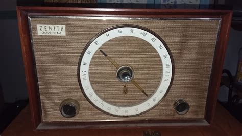 1950s Zenith Wooden Tabletop Tube Radio S 50682 Collectors Weekly