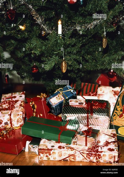 Christmas Packages Under The Christmas Tree 2015 Stock Photo Alamy