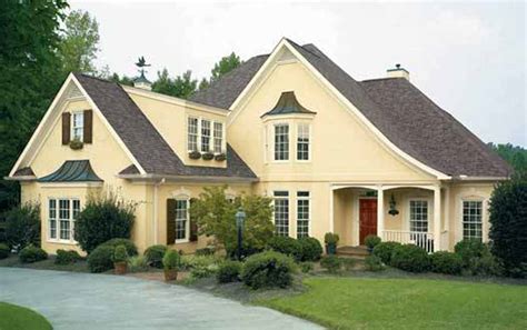 Selecting The Right Color For House Exterior Find The Tips Here