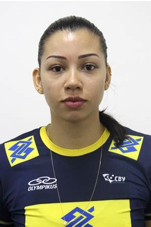 Campeã olímpica com a seleção brasileira, tandara, que só perde em média de pontos na superliga feminina para tifanny, falou sobre a primeira transexual a jogar na principal competição do vôlei. Mundial Feminino de Vôlei 201