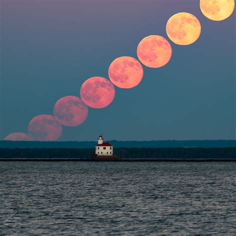 Delicious Strawberry Moon Photos Rare Solstice Full Moon Wows