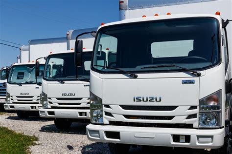 tips  tricks  driving  maintaining isuzu trucks truck