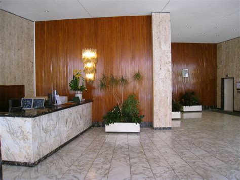 Maybe you would like to learn more about one of these? Rénovation d'un hall d'immeuble à Monaco - Histoire d'eau