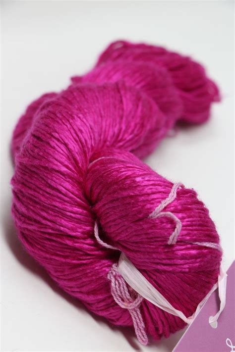 Peau De Soie Silk Yarn Fuschia A Fabulous Yarn Exclusive