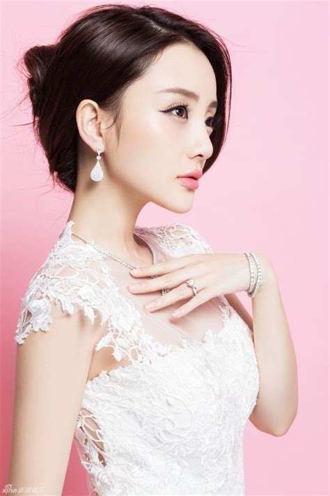 Chinese Actress Li Xiaolu Covers Darizi Beautiful Girl Face Pretty
