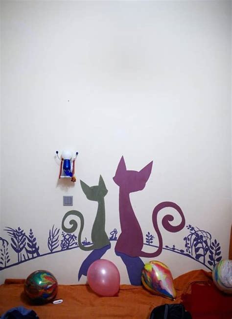 These glow in the dark unicorns, butterflies and rainbow will turn your room into an enchanted wonderland. Glow in the Dark Bedroom Decoration
